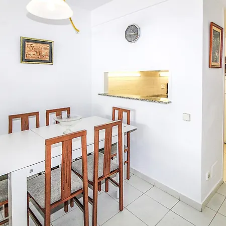 Club-8 By Interhome